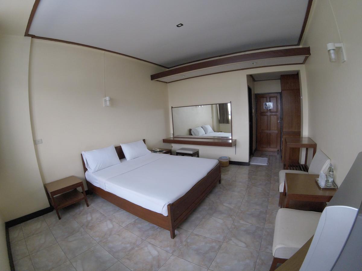 סוראט תאני Tapee Hotel מראה חיצוני תמונה